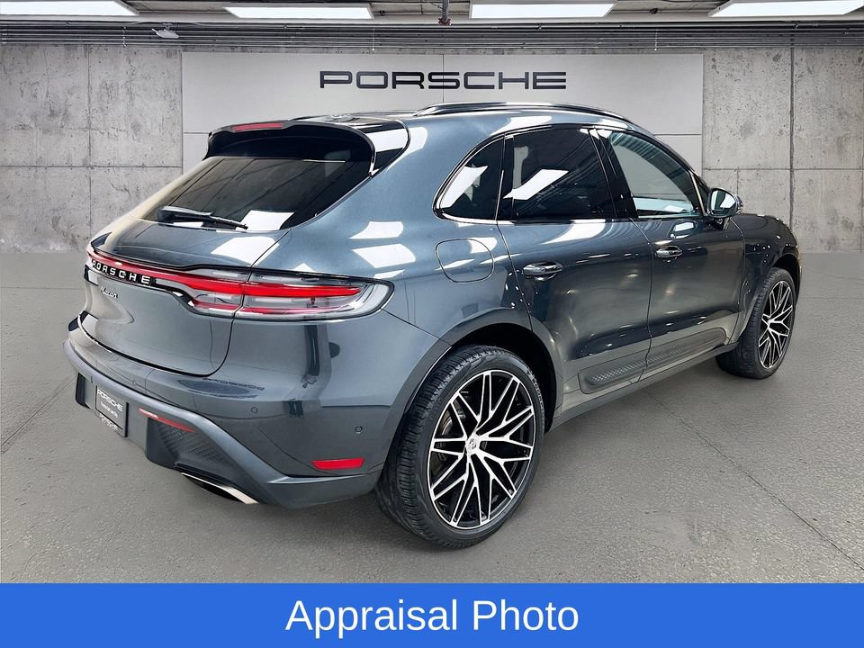 Certified 2023 Porsche Macan AWD/4WD image 9