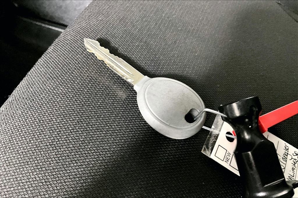 Used 2018 Jeep Wrangler Unlimited Sport S image 9