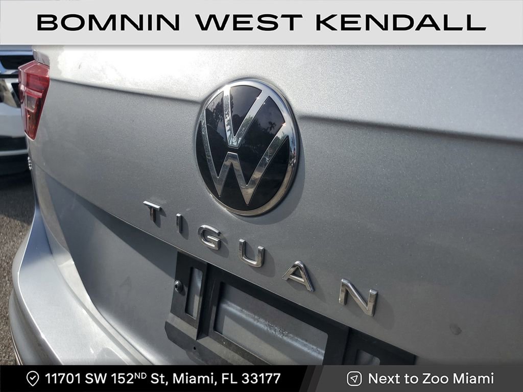 Used 2022 Volkswagen Tiguan SE R-Line image 10
