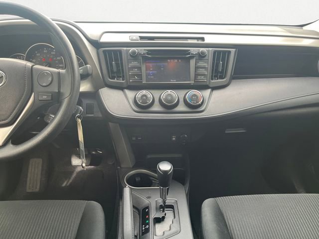 Used 2016 Toyota RAV4 LE image 12