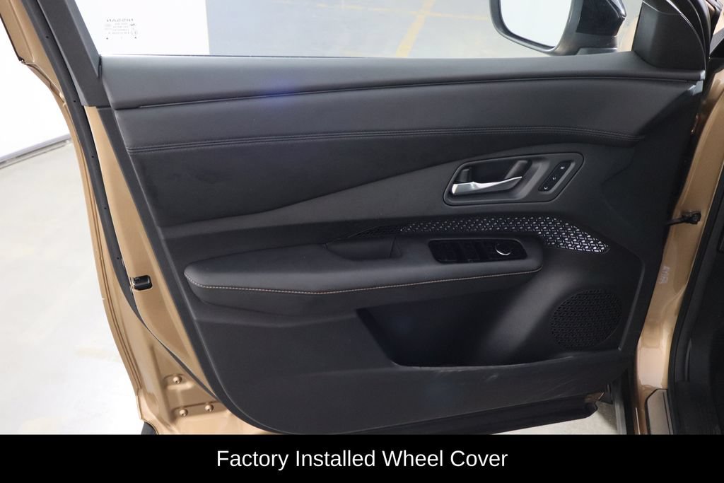 Used 2023 Nissan Ariya FWD image 13