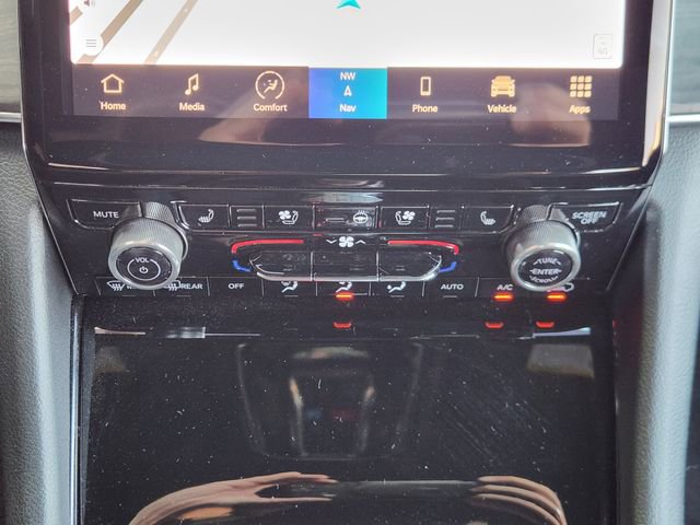 Used 2023 Jeep Grand Cherokee Overland w/ Luxury Tech Group IV image 16