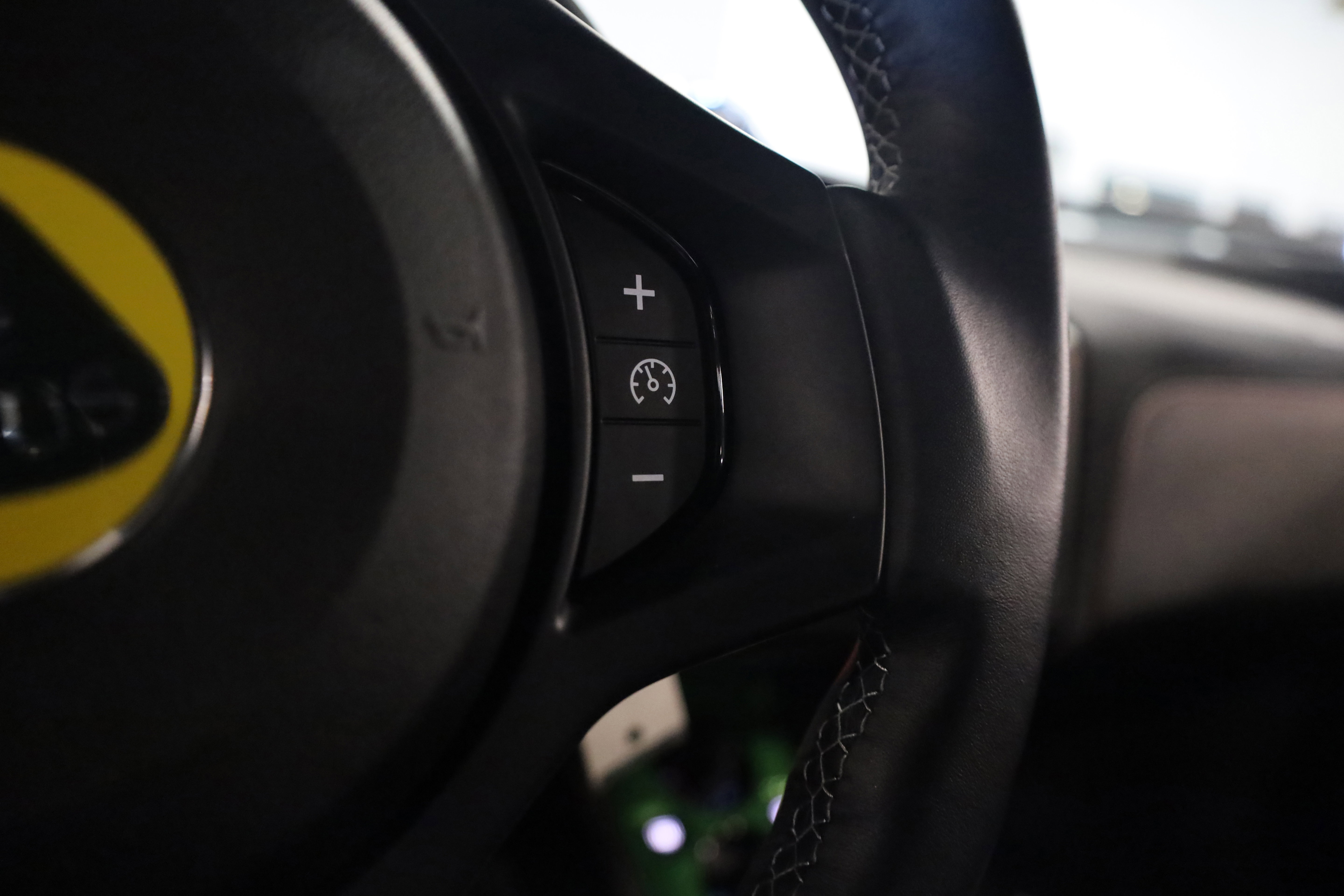 Used 2021 Lotus Evora image 26