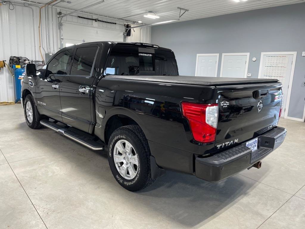 Used 2017 Nissan Titan SV AWD/4WD image 5