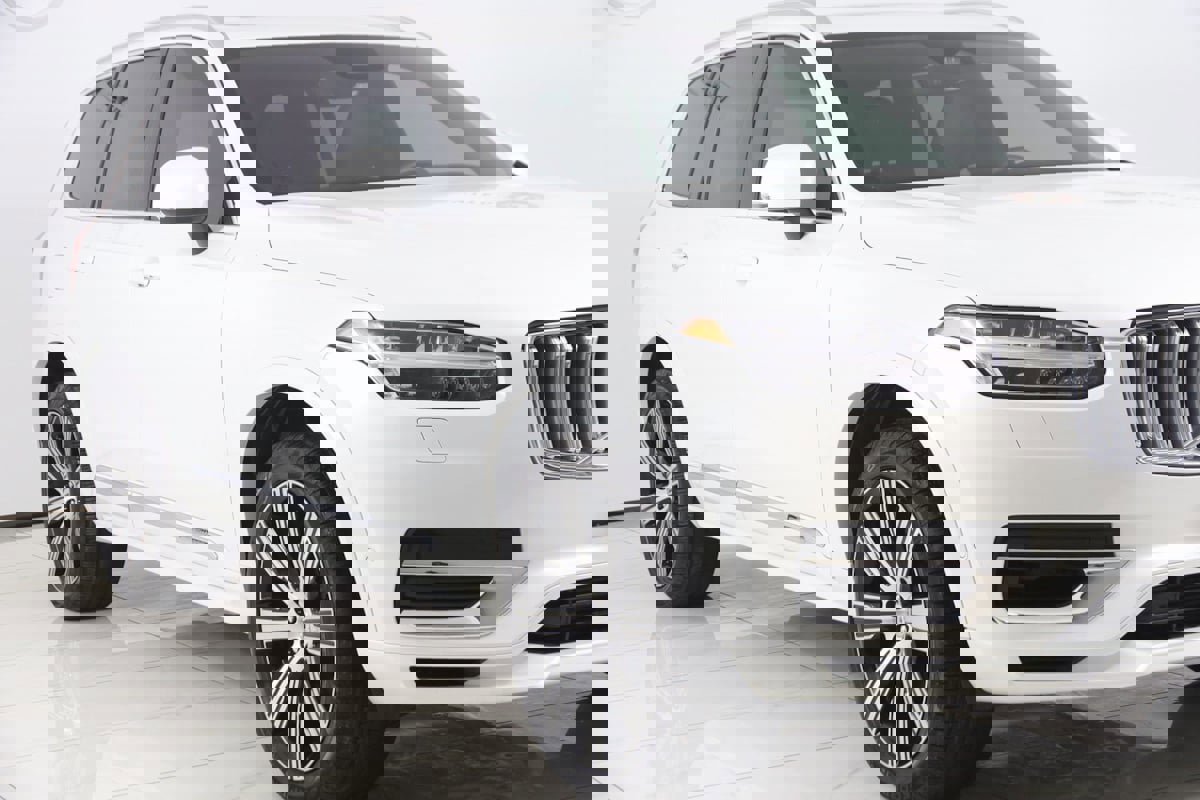 Used 2024 Volvo XC90 T8 Ultimate w/ Protection Package Premier image 40