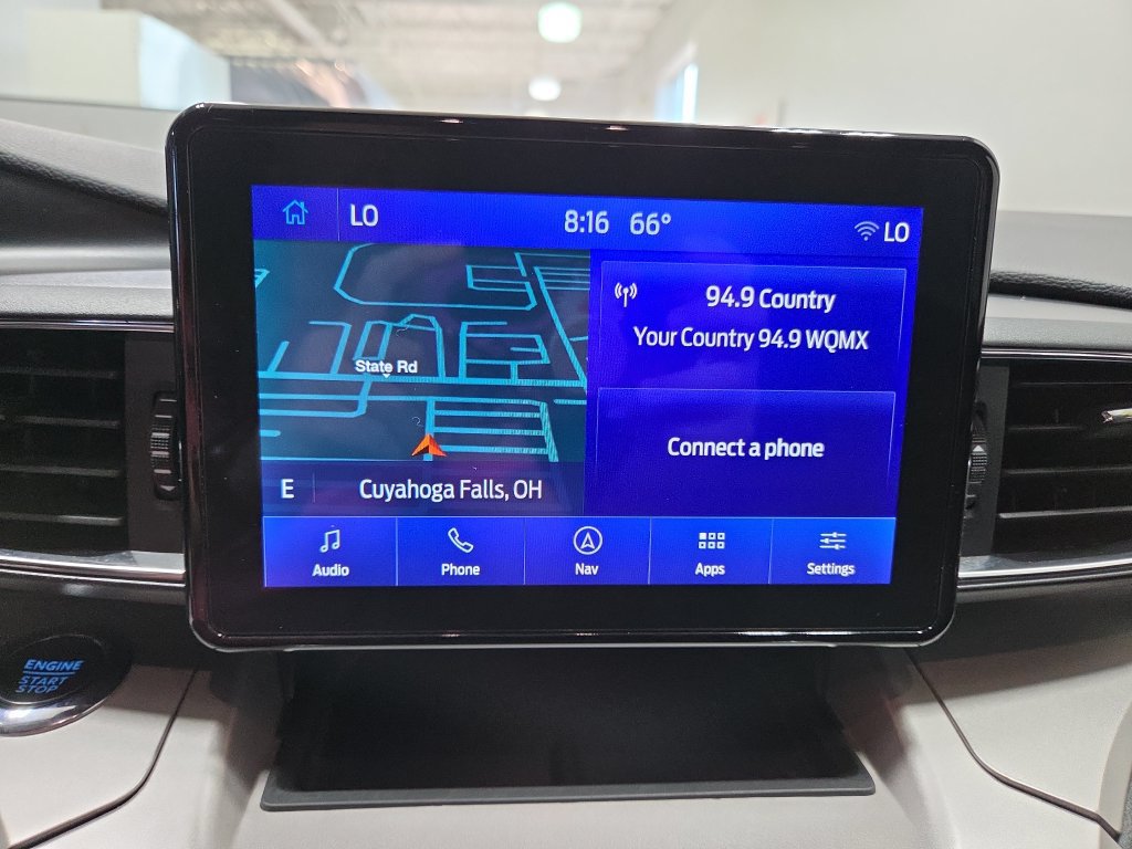 Used 2024 Ford Explorer XLT w/ Equipment Group 202A AWD/4WD image 42