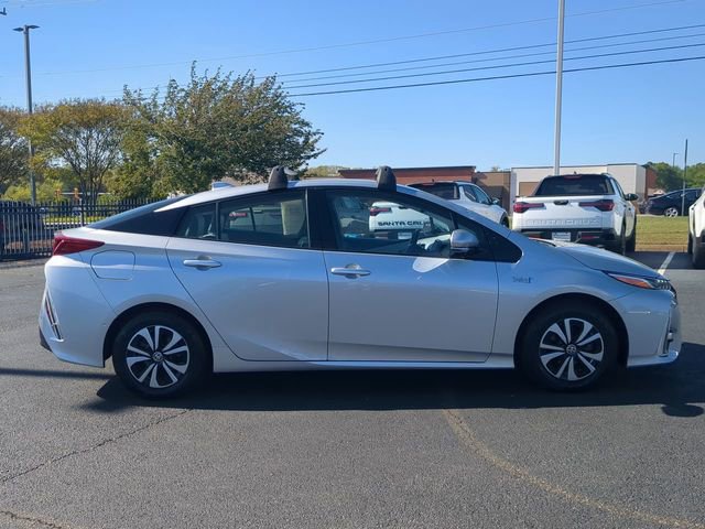 Used 2018 Toyota Prius Prime Advanced image 3