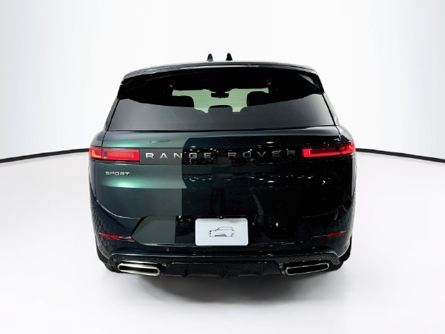New 2027 Land Rover Range Rover Sport Dynamic SE AWD/4WD image 6