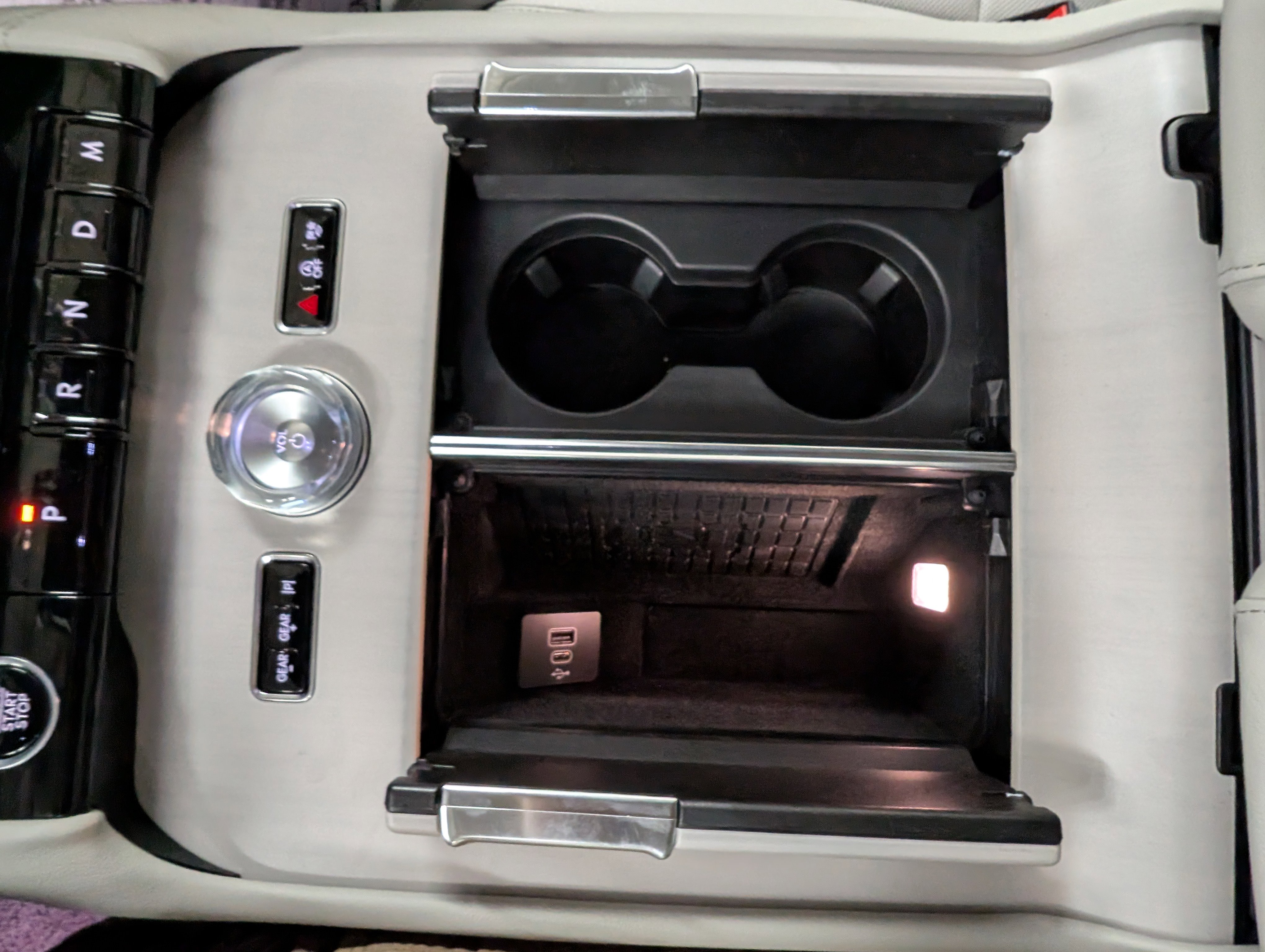 New 2025 Lincoln Navigator L Reserve AWD/4WD image 18