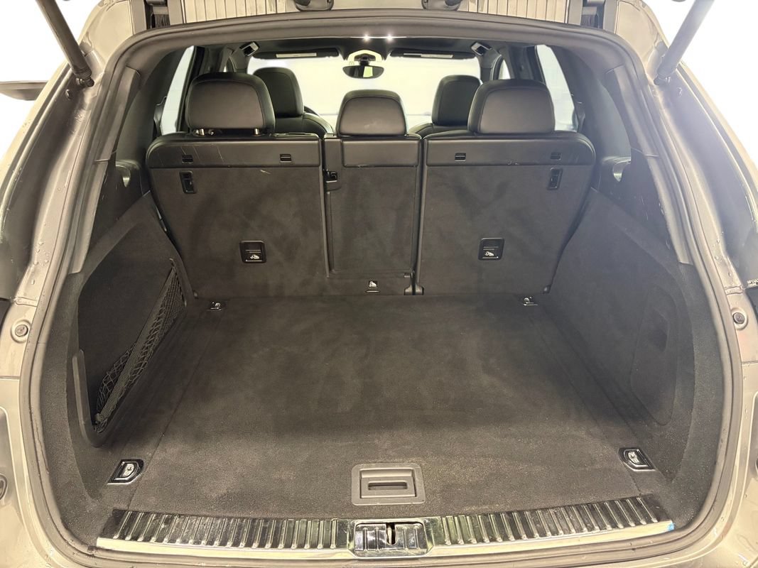 Used 2018 Porsche Cayenne AWD/4WD image 14