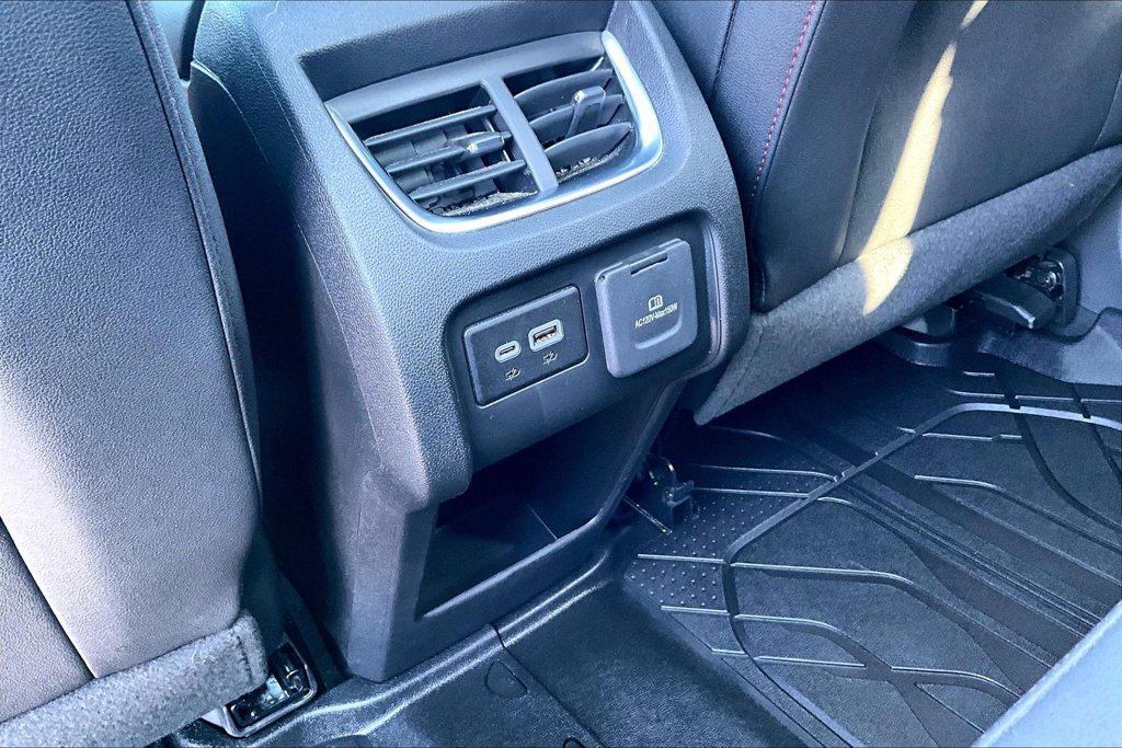 Used 2024 Chevrolet Blazer RS w/ Driver Confidence II Package FWD image 10