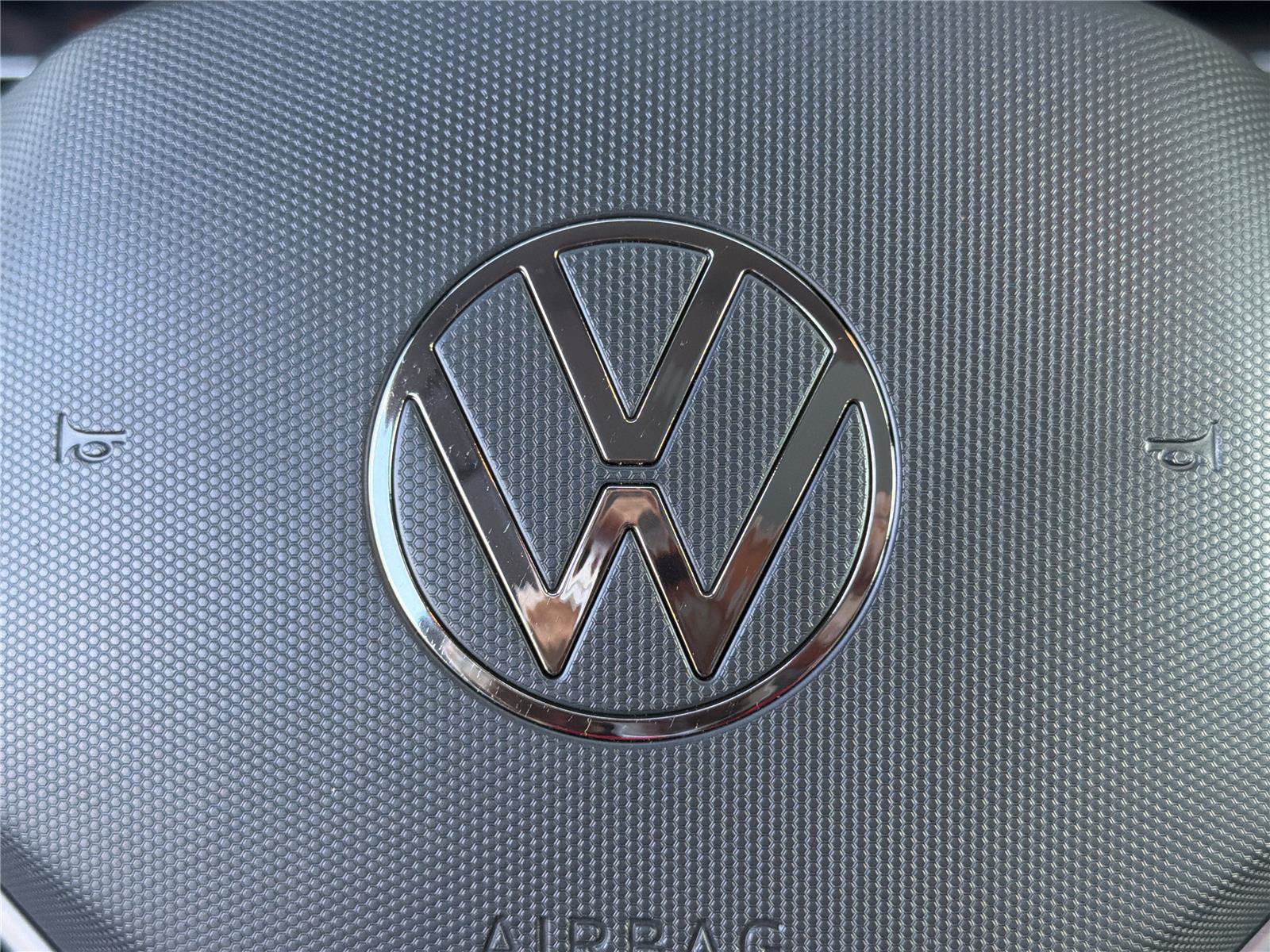 Used 2026 Volkswagen Jetta SE FWD image 23