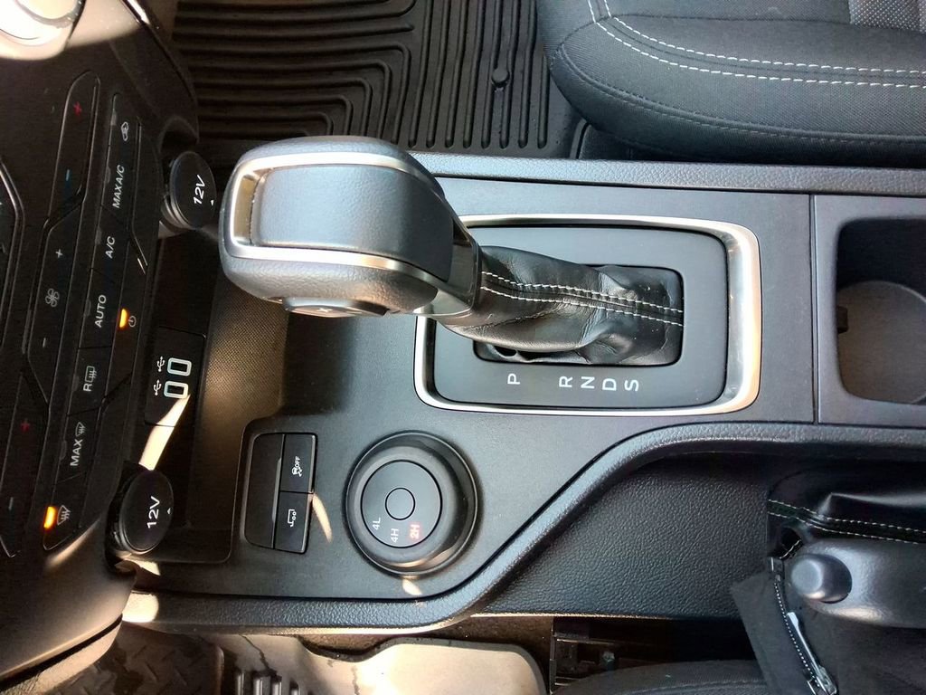 Used 2023 Ford Ranger XL image 15