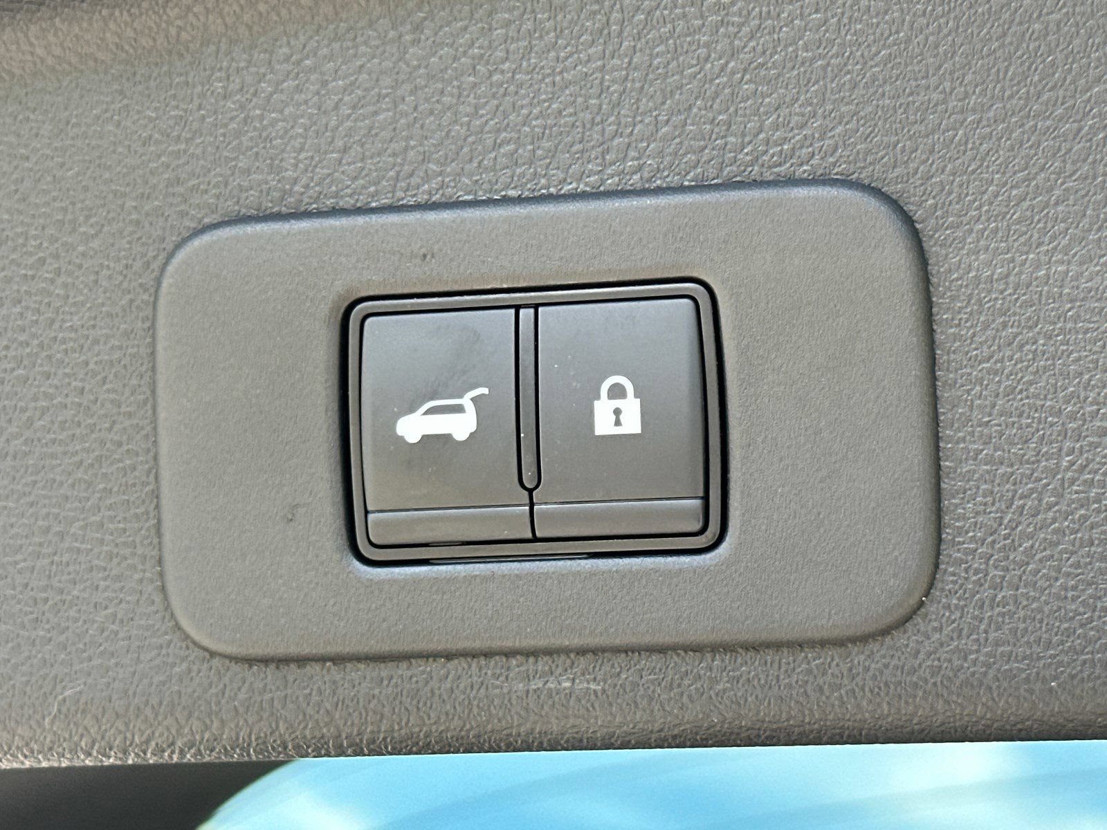 Certified 2025 Nissan Murano SL AWD/4WD image 17