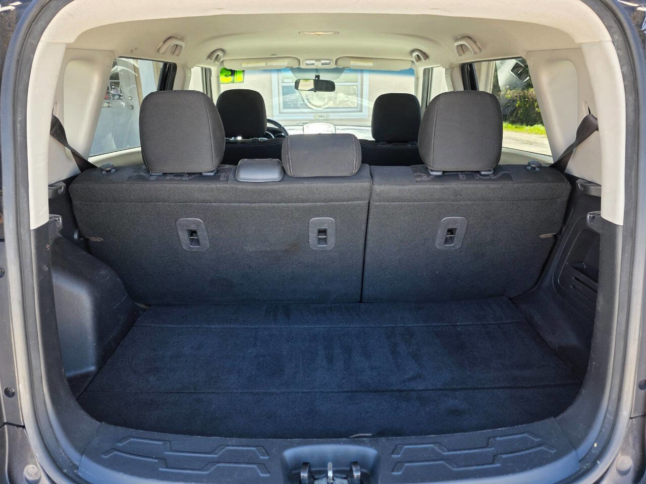 Used 2013 Kia Soul + FWD image 11