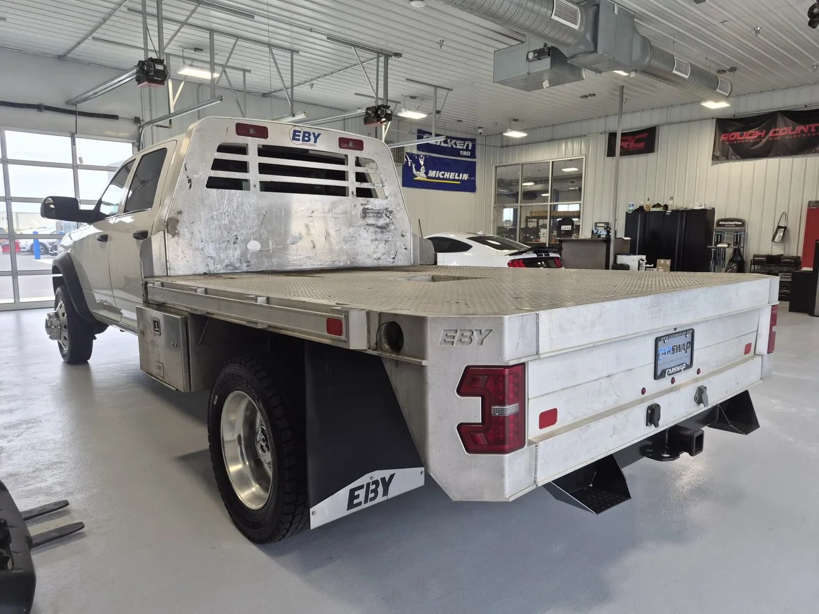 Used 2021 RAM 5500 Tradesman w/ Chrome Appearance Group AWD/4WD image 5
