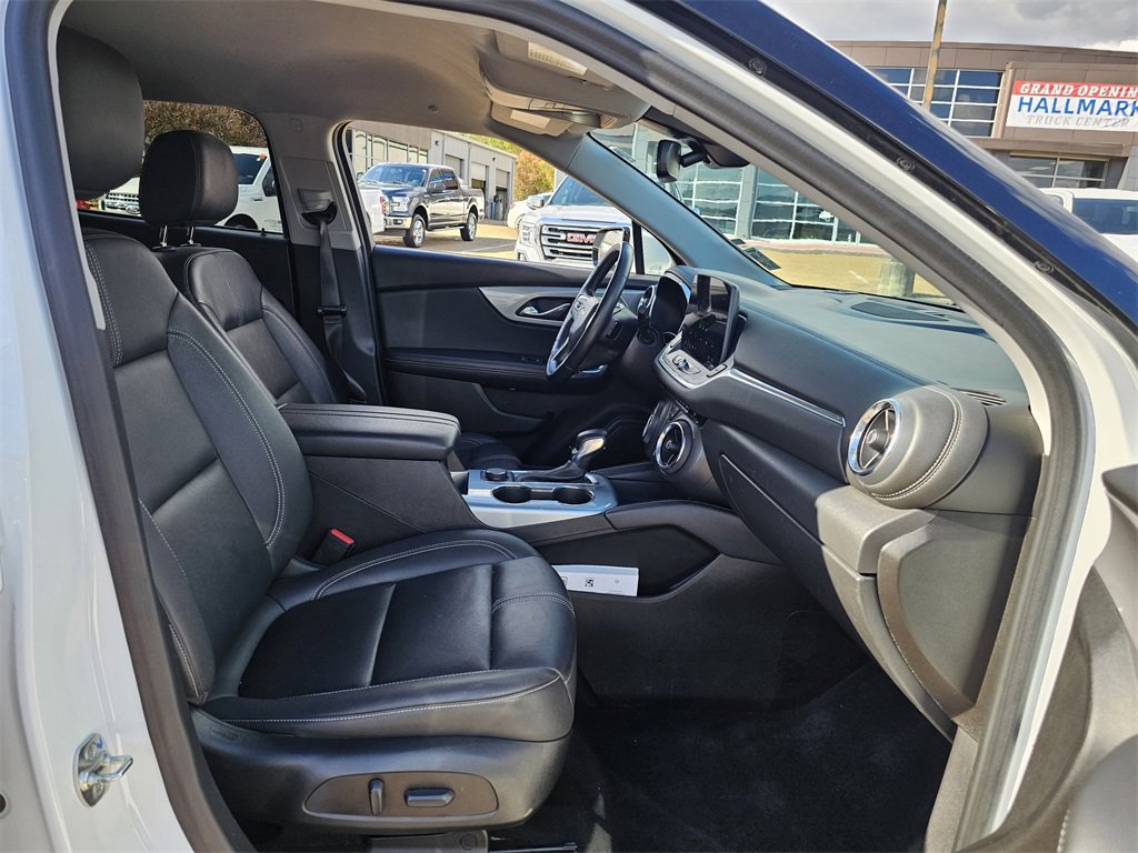 Used 2024 Chevrolet Blazer LT image 25