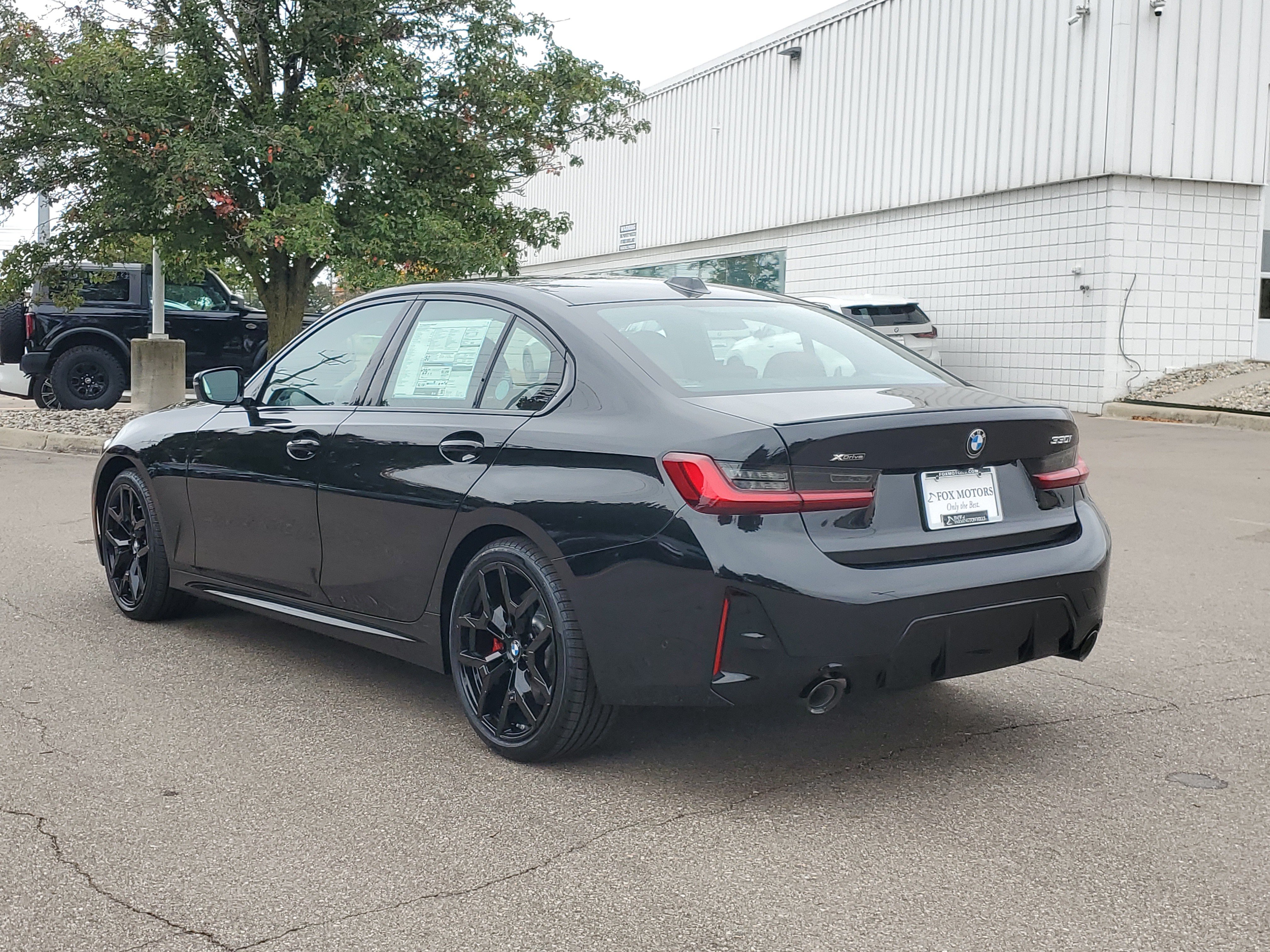 New 2026 BMW 330i xDrive Sedan w/ M Sport Package AWD/4WD image 3
