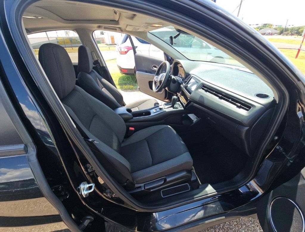 Used 2022 Honda HR-V EX image 8