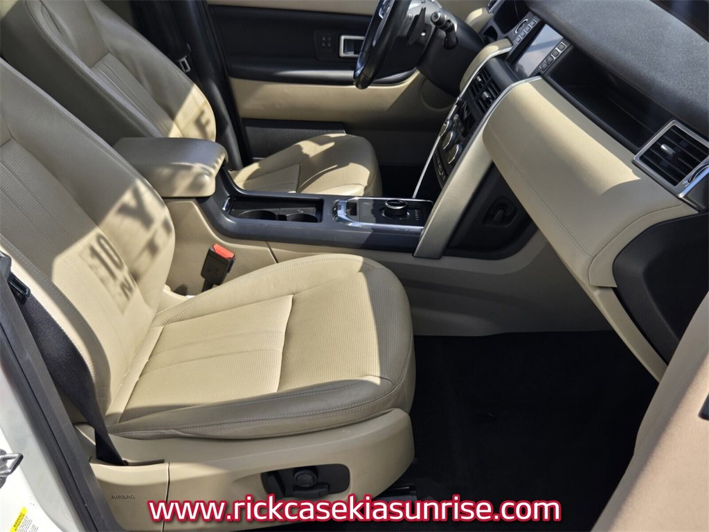 Used 2019 Land Rover Discovery Sport image 18