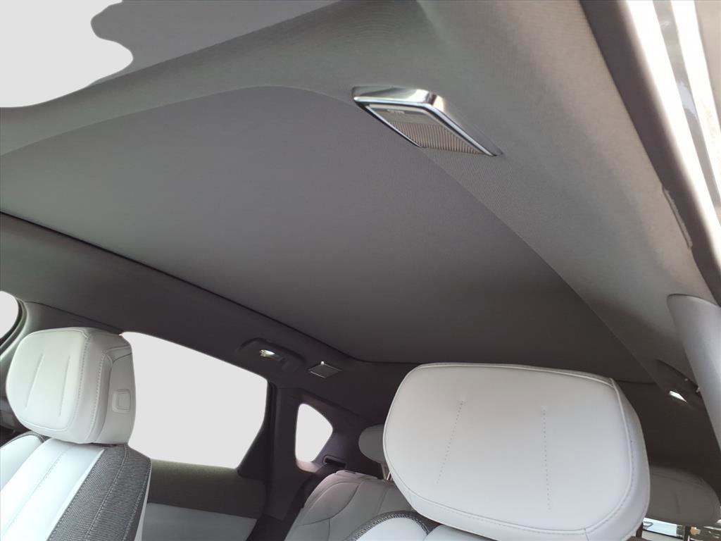 New 2026 Cadillac Optiq Luxury 1 image 13