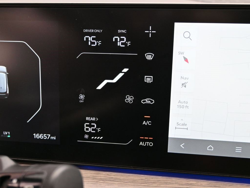 Used 2024 Kia EV9 Land image 24