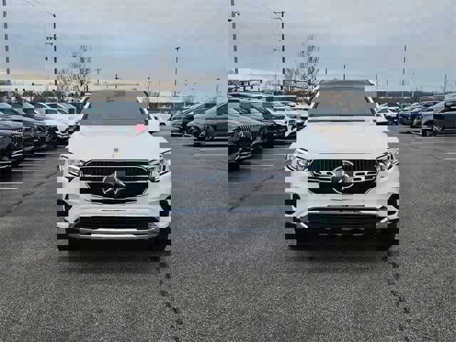 Used 2025 Mercedes-Benz GLC 300 GLC 300 image 4