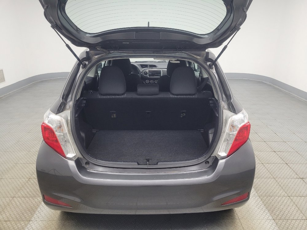 Used 2014 Toyota Yaris L image 29