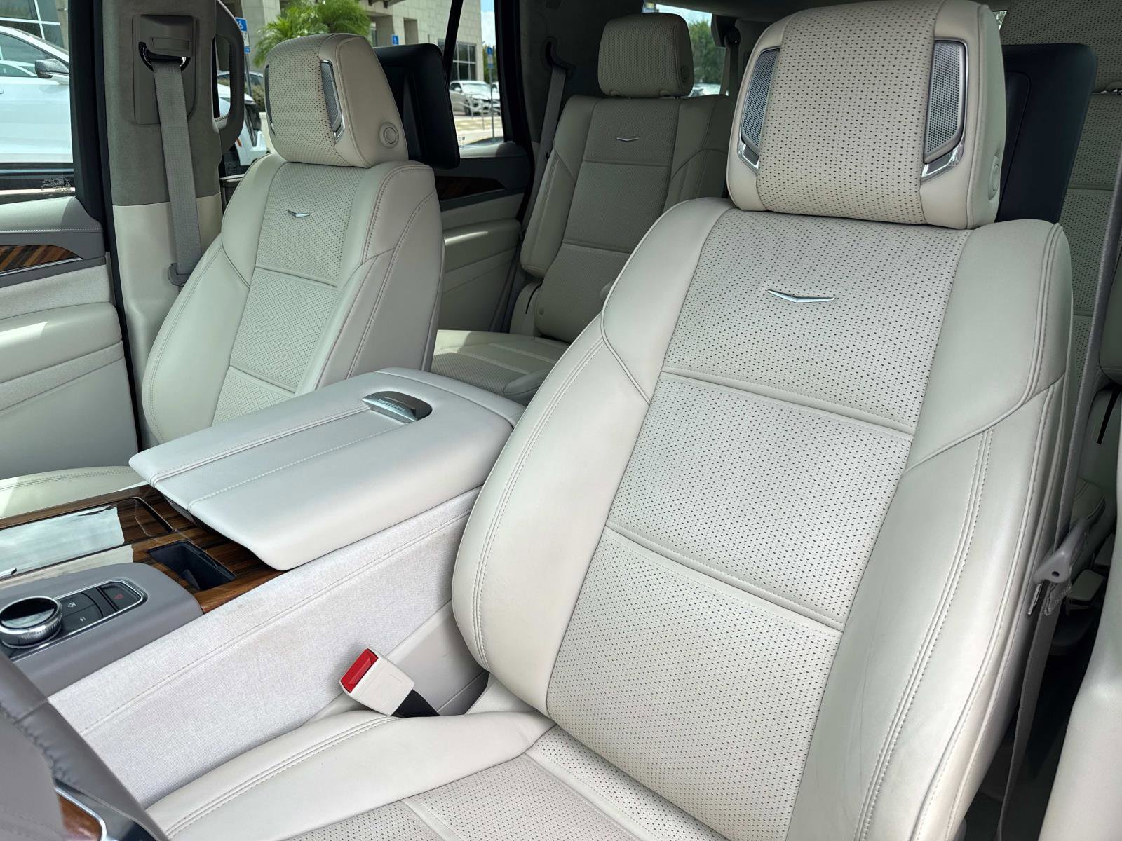 Certified 2024 Cadillac Escalade Sport Platinum image 23