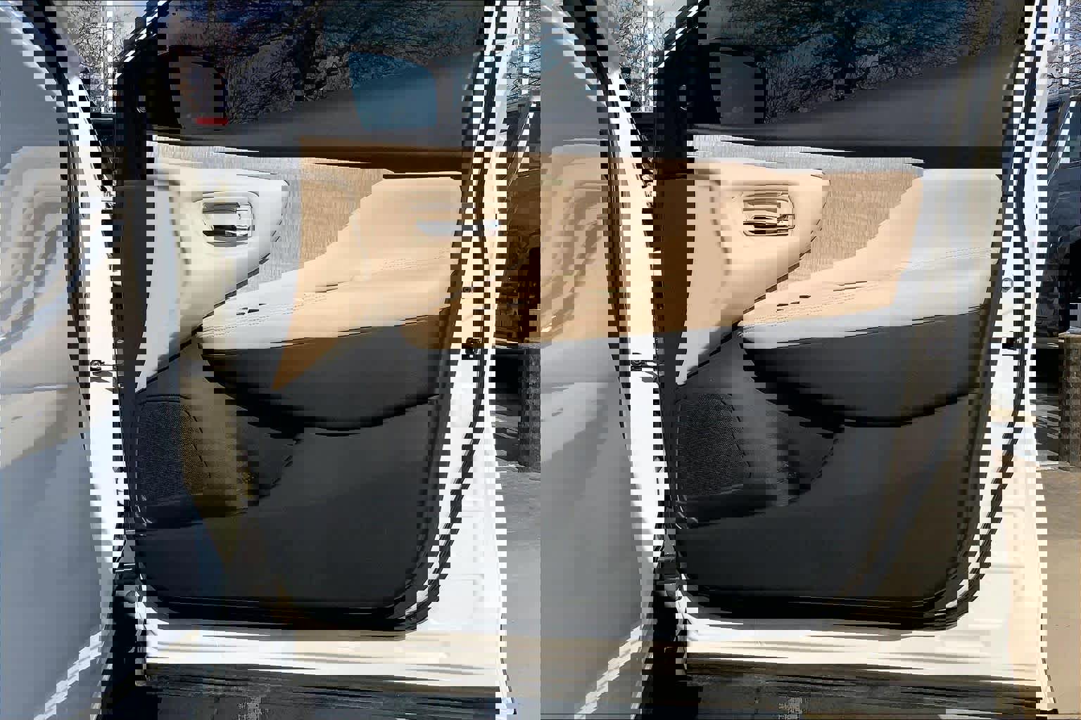 Used 2020 Nissan Murano SV w/ Premium Package image 23