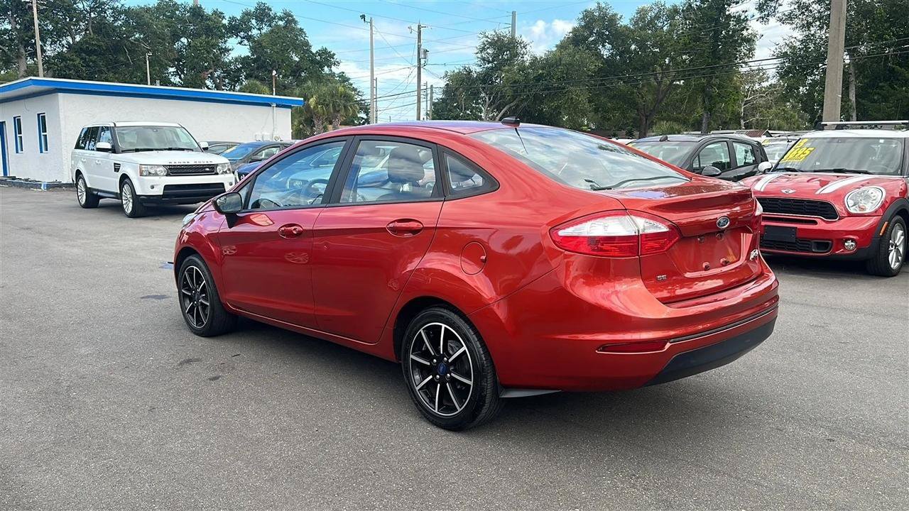 Used 2018 Ford Fiesta SE FWD image 13