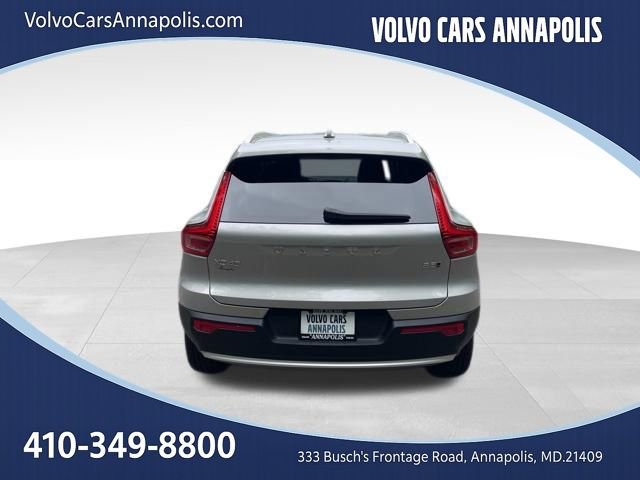 Certified 2023 Volvo XC40 B5 Plus w/ Climate Package AWD/4WD image 7