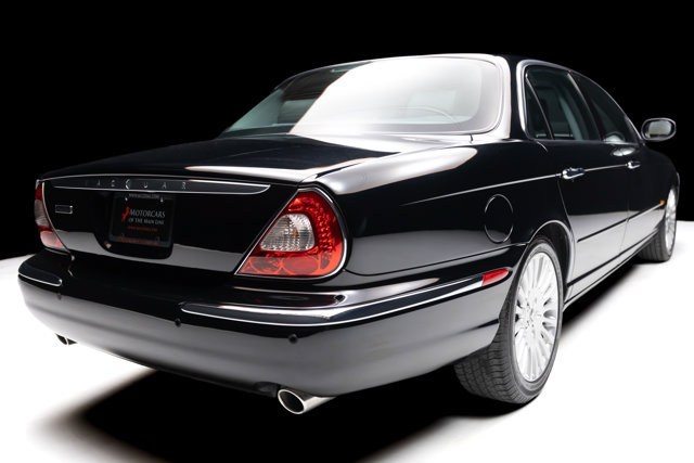 Used 2005 Jaguar XJ8 RWD image 23