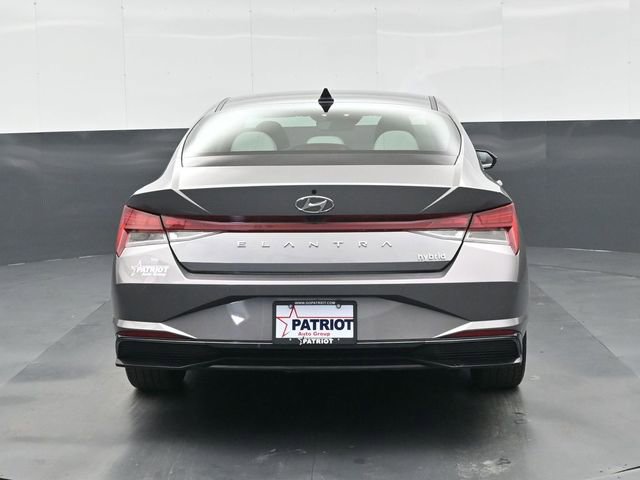 Used 2023 Hyundai Elantra Limited image 5