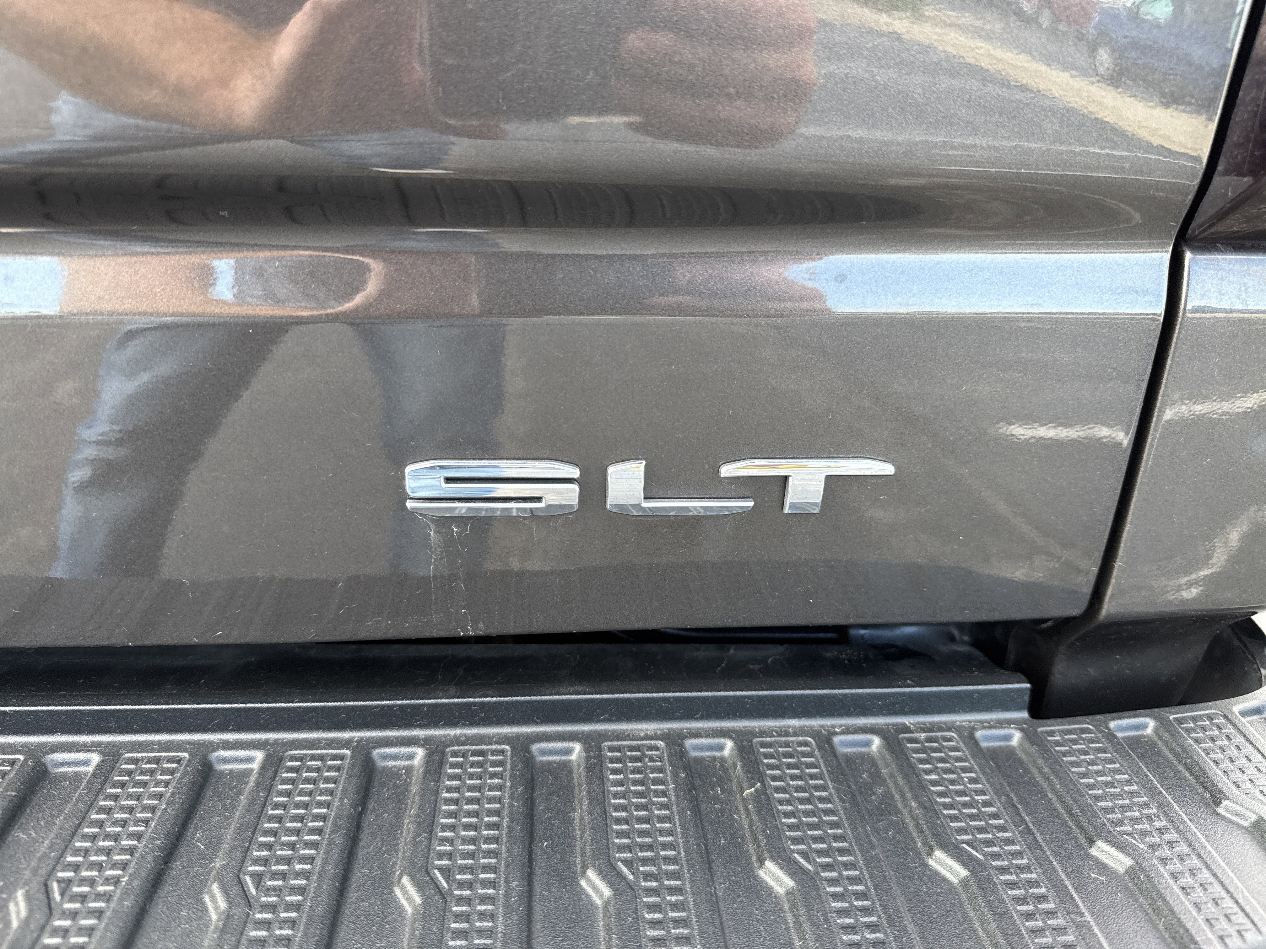 Used 2019 GMC Sierra 1500 SLT w/ SLT Premium Package image 18