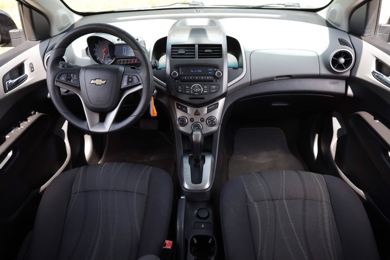 Used 2014 Chevrolet Sonic LT FWD image 2