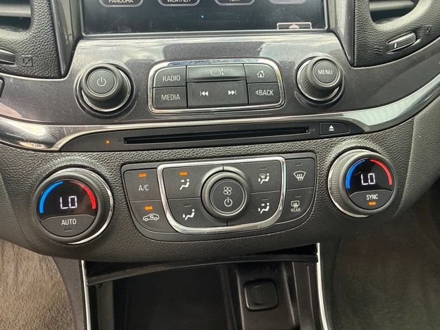 Used 2015 Chevrolet Impala LTZ FWD image 19
