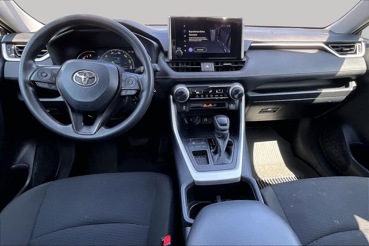 Used 2025 Toyota RAV4 LE FWD image 14