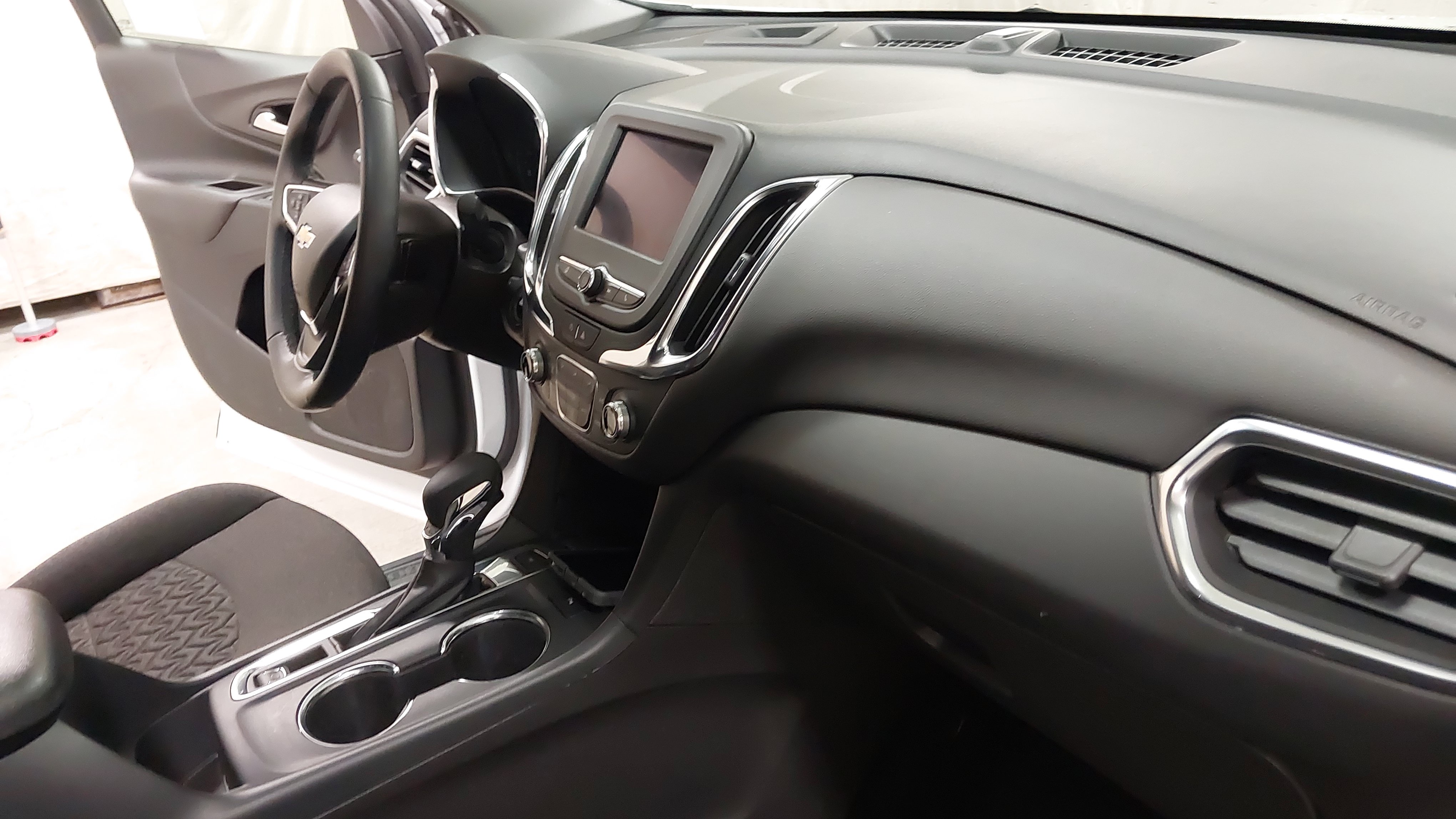 Used 2024 Chevrolet Equinox LT AWD/4WD image 29