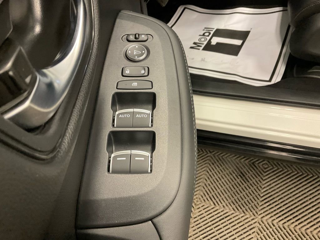 Used 2025 Honda HR-V EX-L image 21