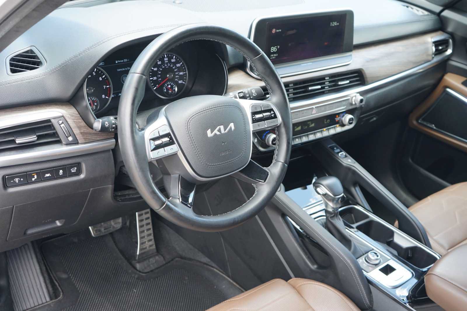 Certified 2022 Kia Telluride SX w/ SX Prestige Package AWD/4WD image 8