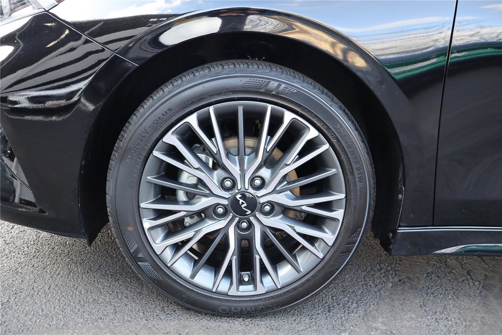 Certified 2024 Kia Forte GT-Line w/ GT-Line Premium Package image 11