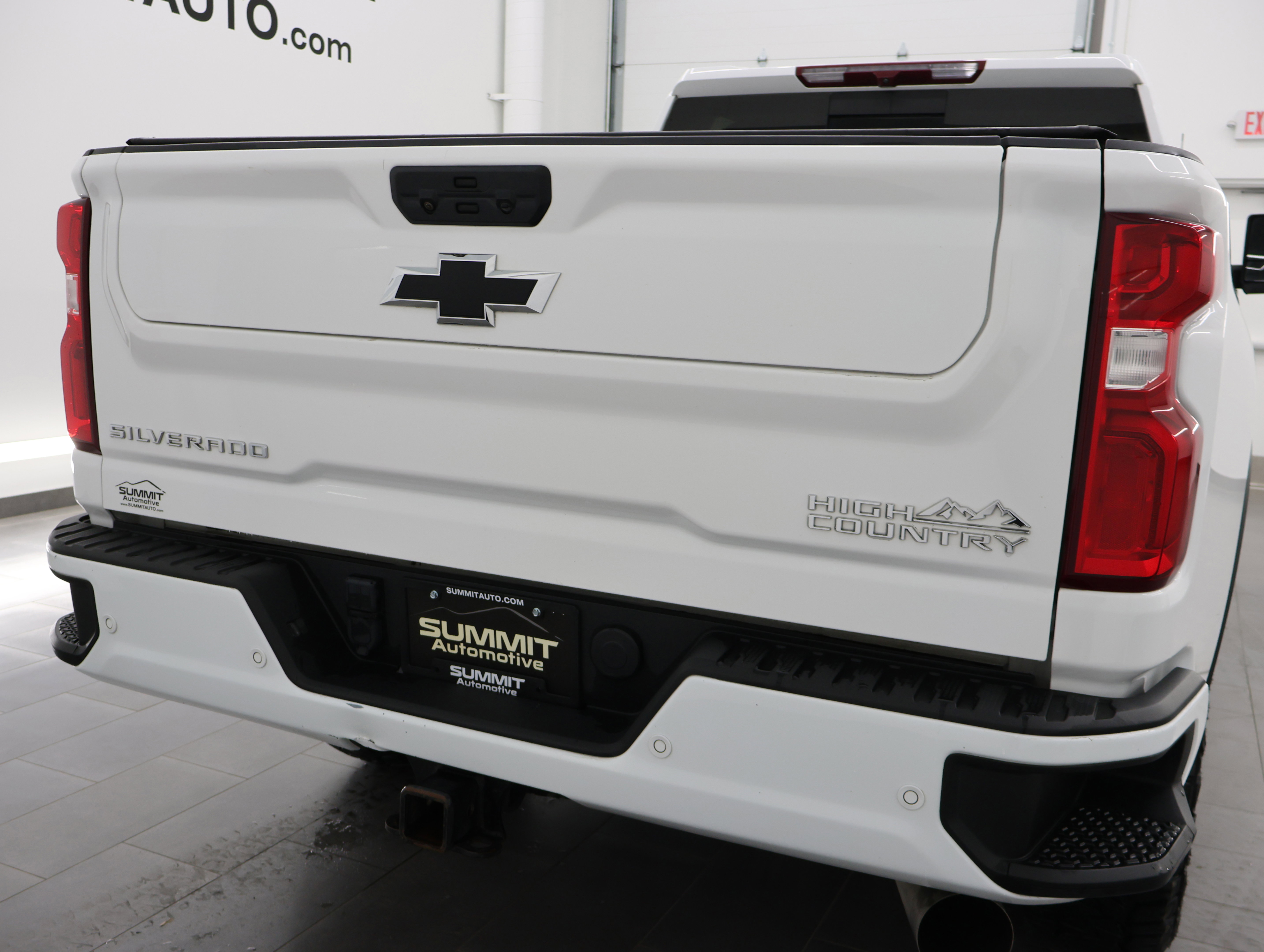Used 2022 Chevrolet Silverado 3500 High Country w/ Safety Package II AWD/4WD image 33