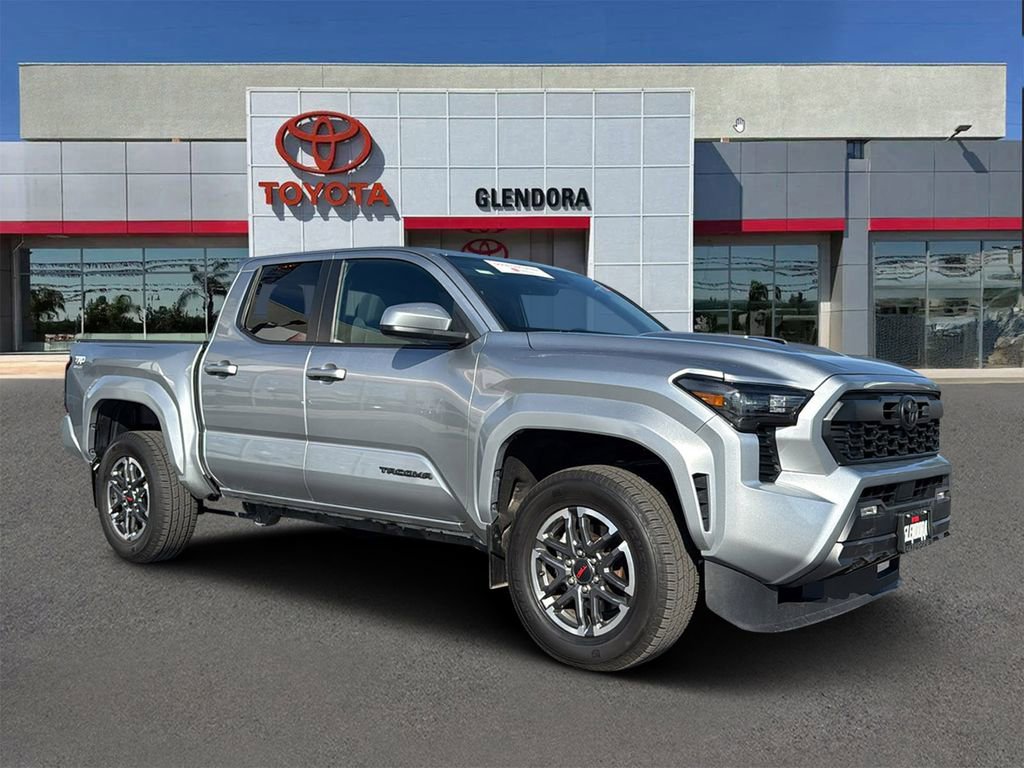 Certified 2024 Toyota Tacoma TRD Sport image 1