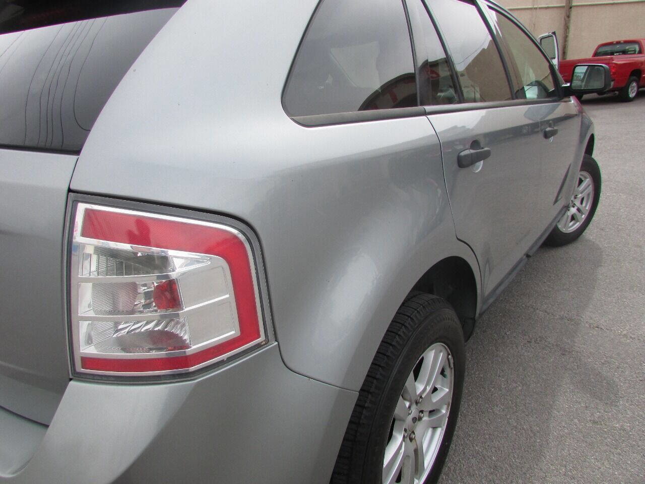 Used 2007 Ford Edge SE FWD image 13