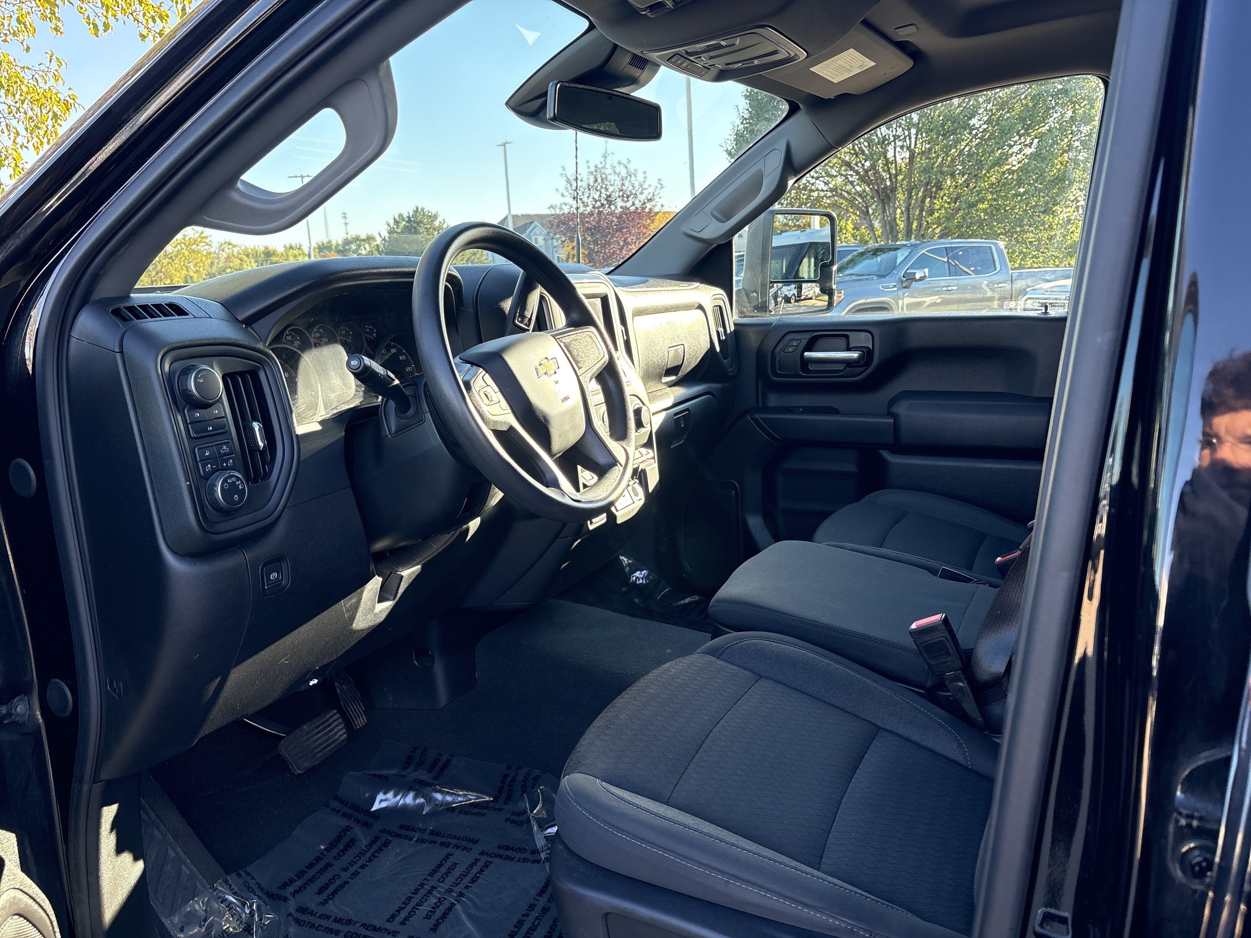 Used 2024 Chevrolet Silverado 2500 Custom w/ Custom Convenience Package AWD/4WD image 11