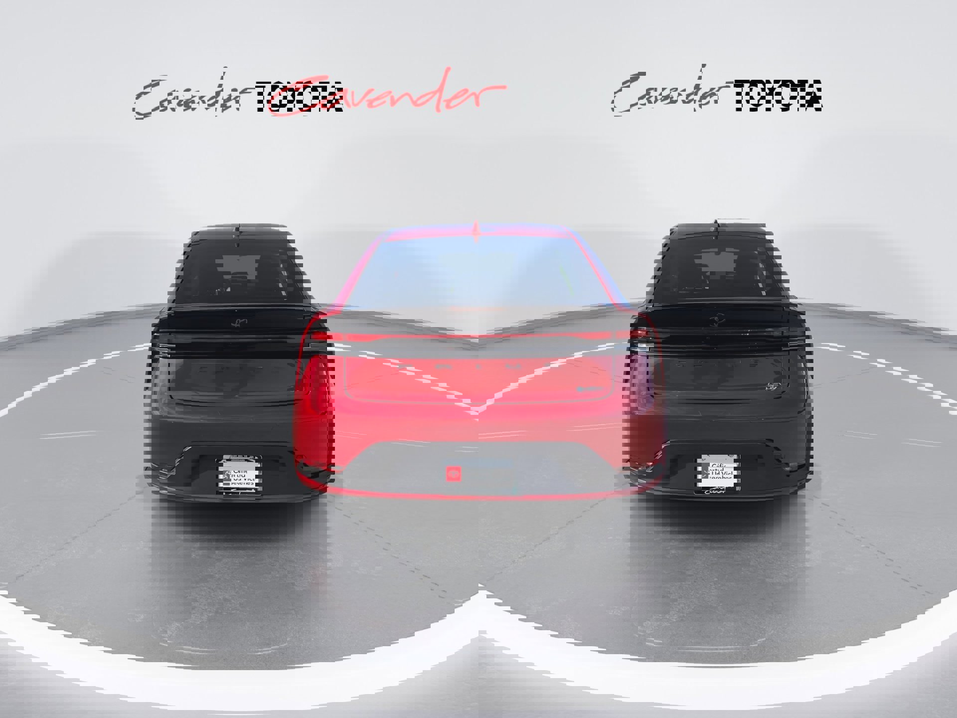 Used 2024 Toyota Prius LE FWD image 7