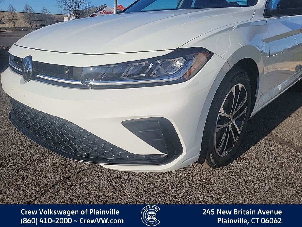 Certified 2025 Volkswagen Jetta Sport image 24