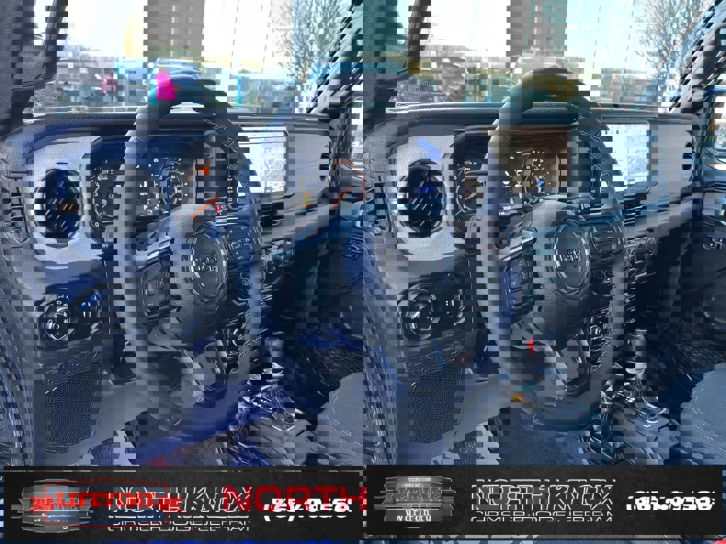 Used 2025 Jeep Wrangler Sport S image 6