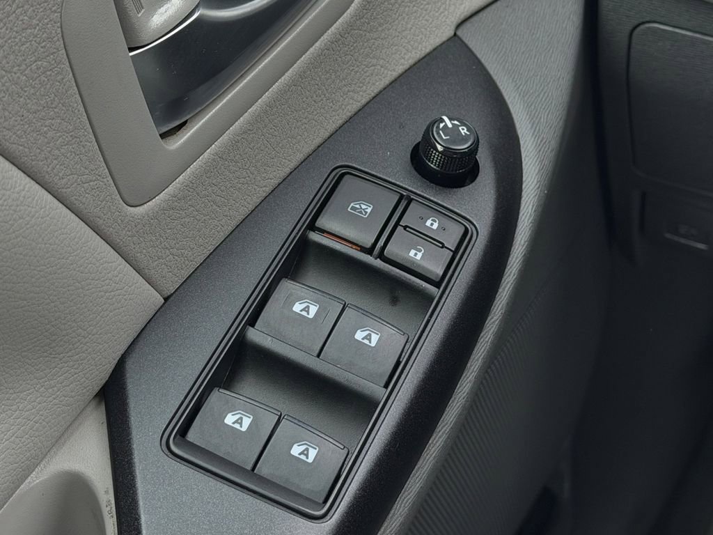 Used 2019 Toyota Sienna LE FWD image 20